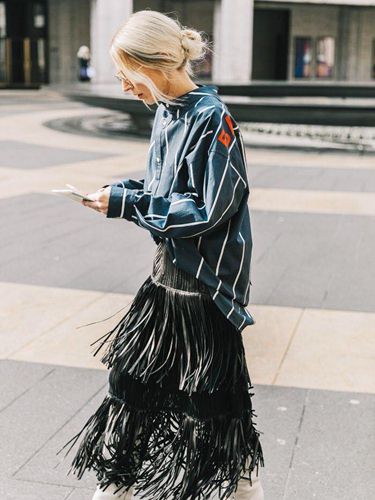 cách phối đồ với áo sơ mi form rộng