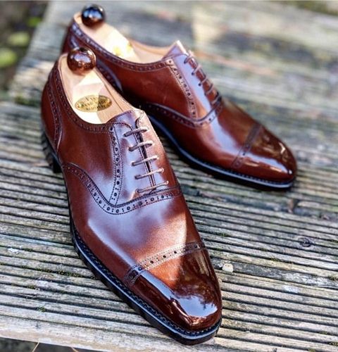 cach buoc day giay the thao nu dep