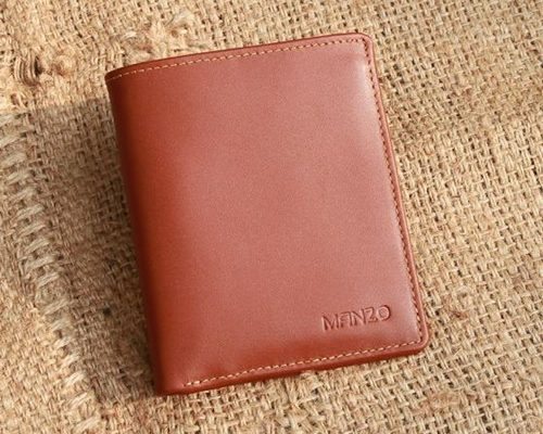 Mệnh thổ hợp ví màu gì