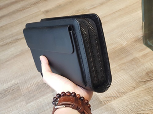 vi dung passport khac ten