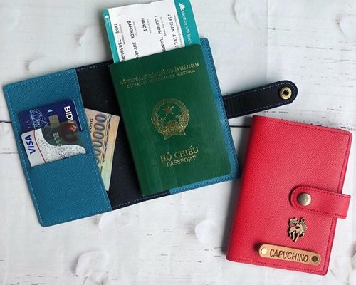 vi dung passport khac ten