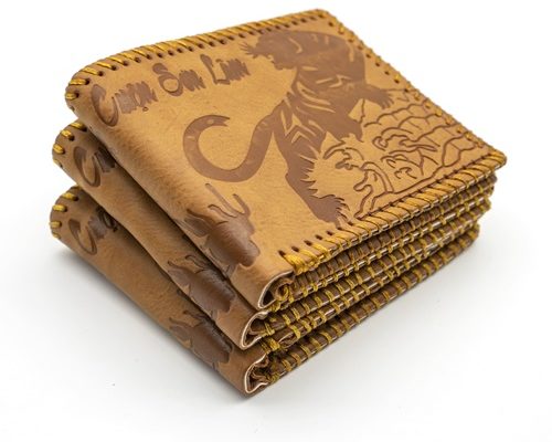 Mệnh thổ hợp ví màu gì