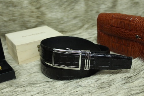 mua qua tang sep nam