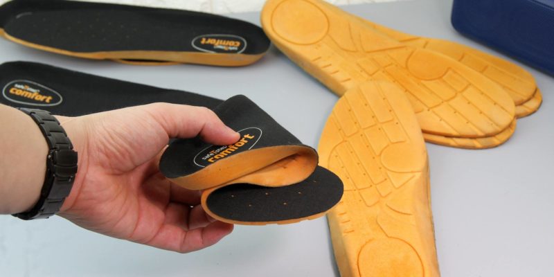 cách làm giày thể thao nhỏ lại