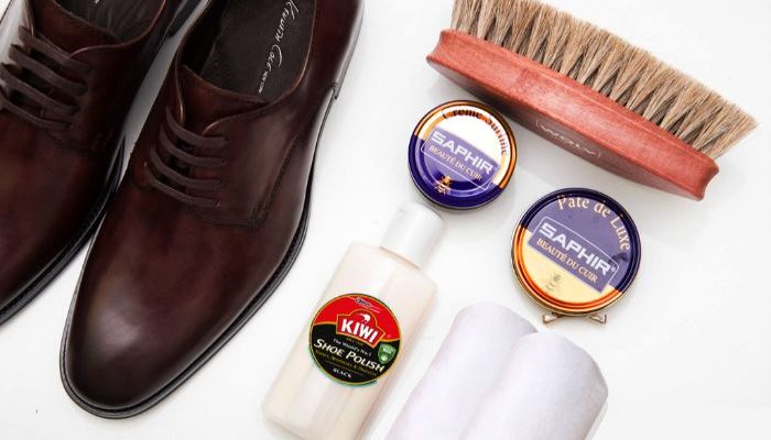 cách làm sạch giày