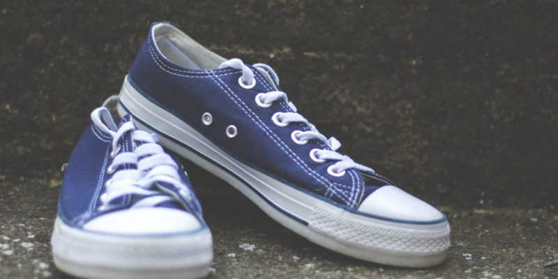 cach that day giay converse giau day