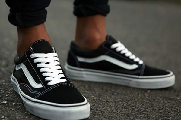 cach that day giay vans