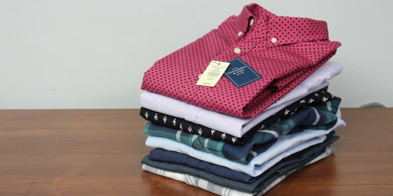 Hướng dẫn ngắn gọn nhưng đầy đủ để tạo một tủ quần áo tinh gọn cho nam giới hoàn hảo