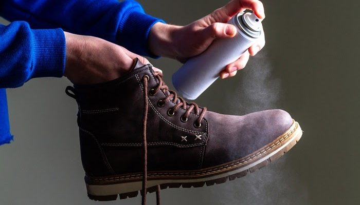 Có nên xịt nano cho giày? Cách chọn xịt nano loại tốt nhất