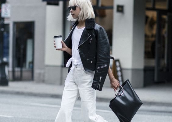 Cách phối đồ tinh tế cho cô nàng công sở mê jeans trắng