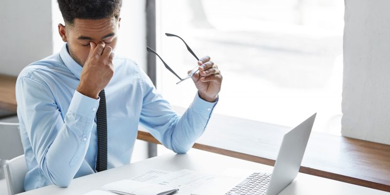 9 thói quen xấu gây hại cho mắt nên tránh