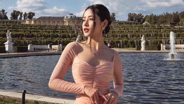 Tại sao những chiếc túi mini lại trở thành item được nhiều người yêu thích?