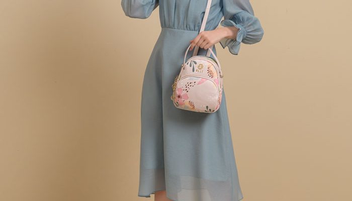 Tại sao Balo mini 2 kiểu đeo mãi không hết sốt?