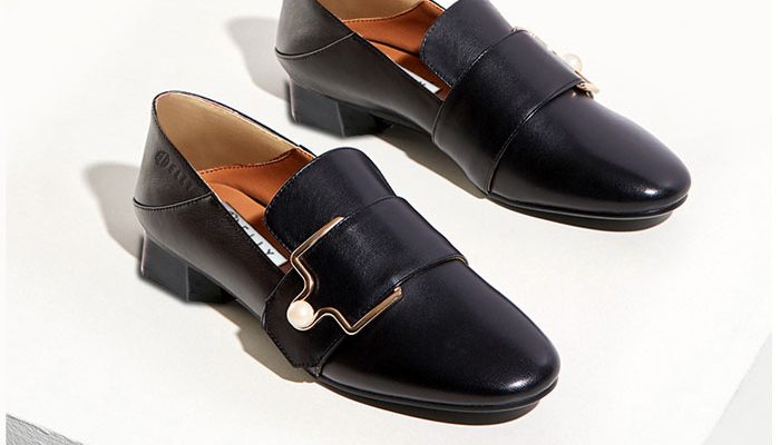 Mix đồ với giày Loafer như nào để chuẩn đẹp? Mách bạn 6 cách phối đồ đơn giản