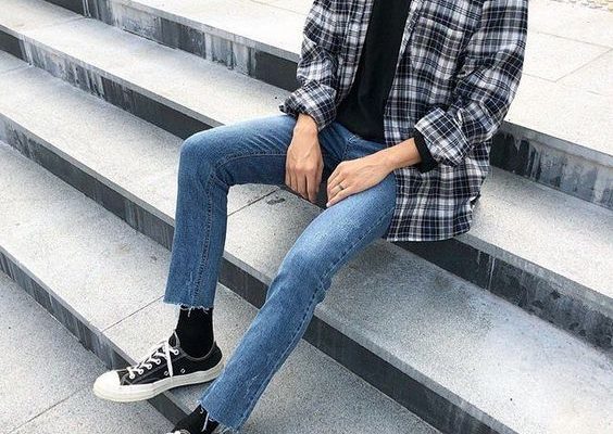 Bộ sưu tập 7 cách phối đồ với quần jean ống suông đẹp mê ly