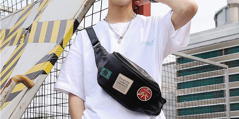 cach phoi do voi tui deo cheo nam