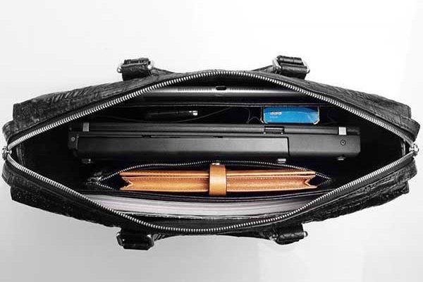 Cách bảo quản túi da không bị tróc theo 5 mẹo đơn giản