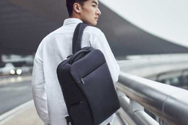 cach phoi do voi balo nam