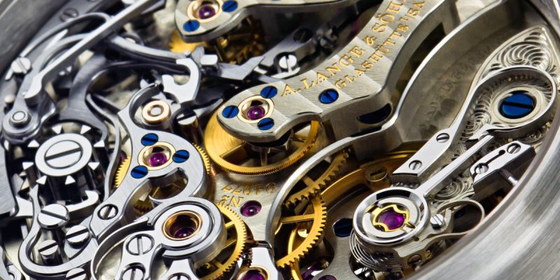 Đồng Hồ Cơ: Phân Loại Thế Giới Của Những Cỗ Máy Cơ Khí Vi Diệu